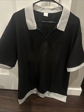 Black Short Sleeve Polo with Contrast Gray Trim